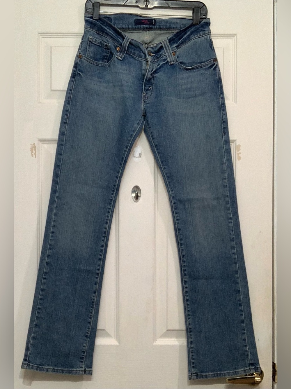 Vintage 1998 Levi’s 504 “Tilted” 504 Low Rise Boot Cut Sz 9 Jeans.         3734